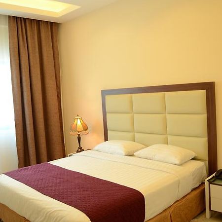 Arcadia Hotel Suites Sardzsa Kültér fotó