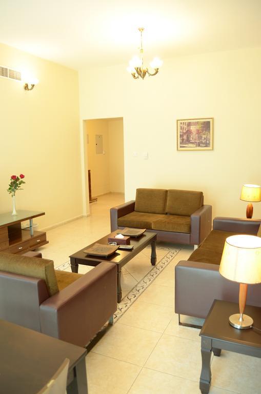 Arcadia Hotel Suites Sardzsa Kültér fotó