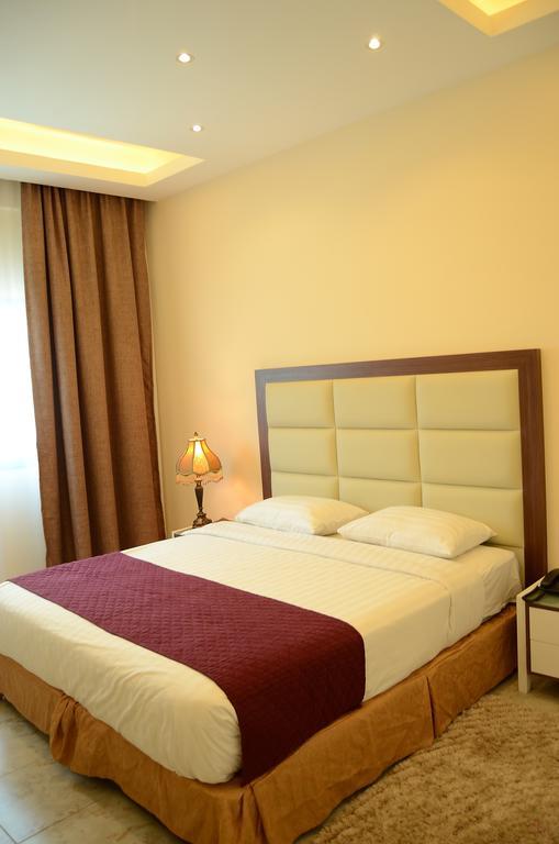 Arcadia Hotel Suites Sardzsa Kültér fotó